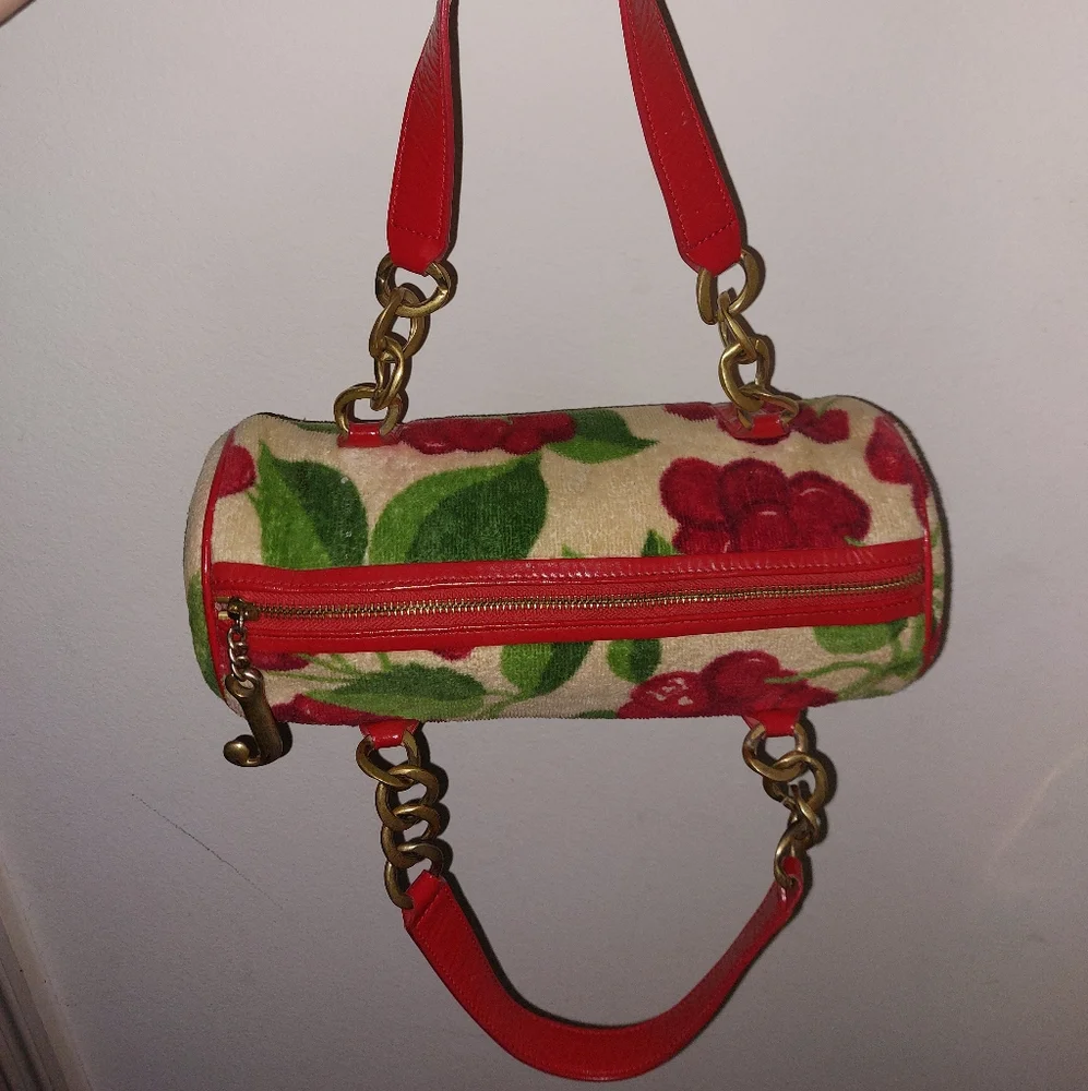 🍒send offers🍒 Juicy Couture Cherry Barrel Bag - Picture 5 of 11